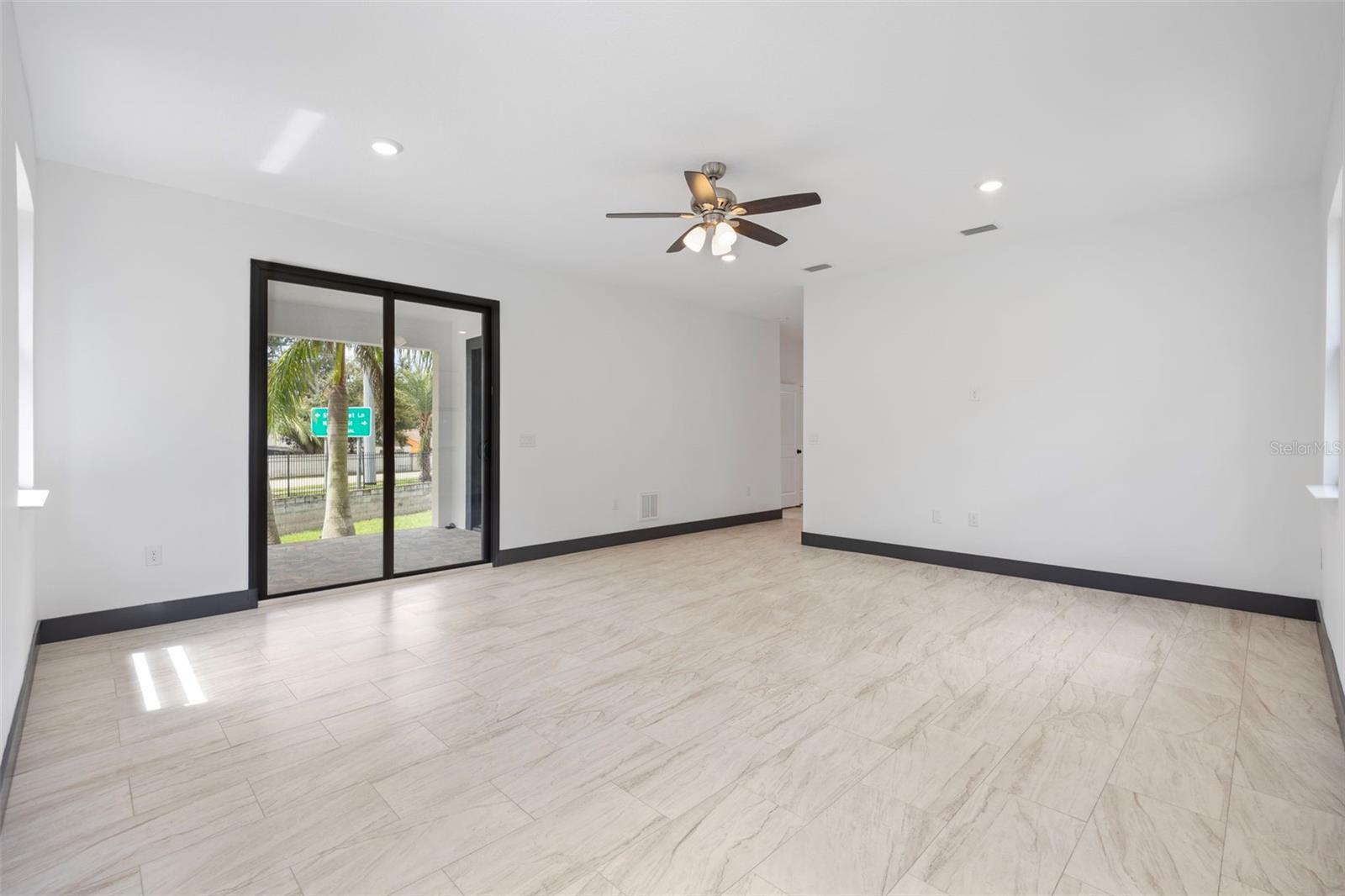 Listing photo id 10 for 8421 Marlanas Place