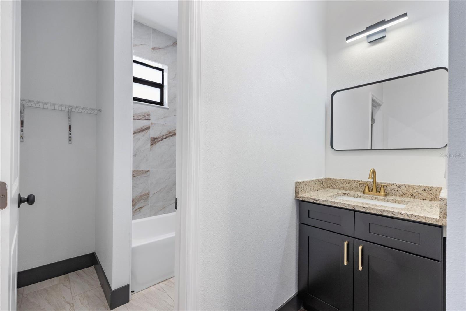 Listing photo id 19 for 8421 Marlanas Place