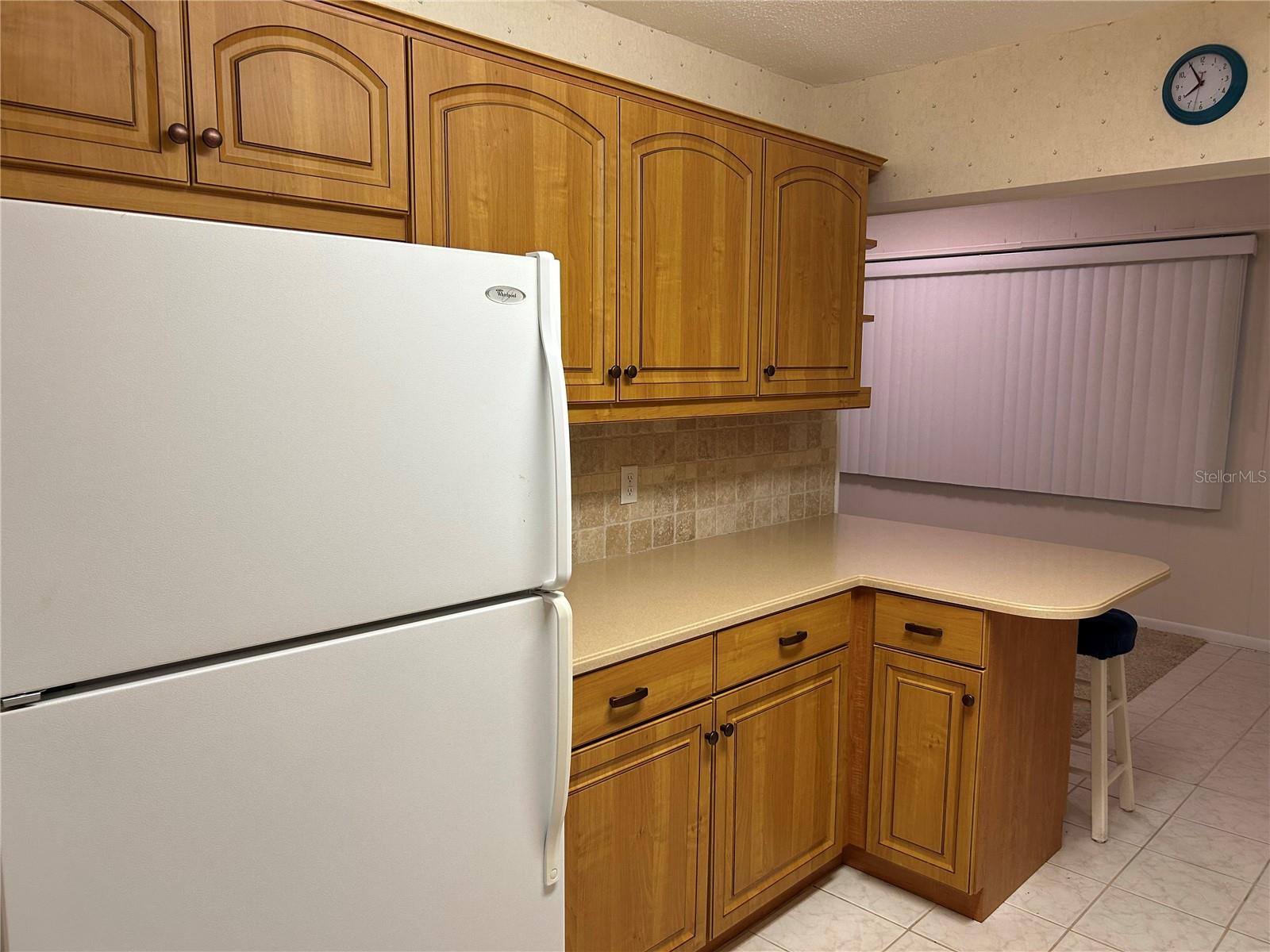 Listing photo id 1 for 11200 102nd Avenue 64