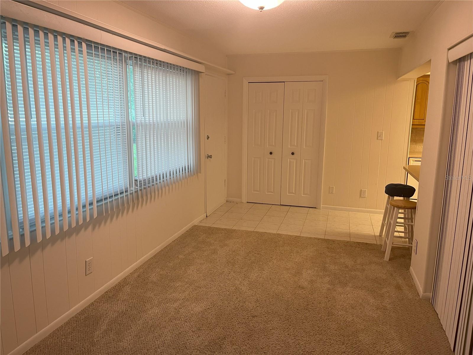 Listing photo id 6 for 11200 102nd Avenue 64