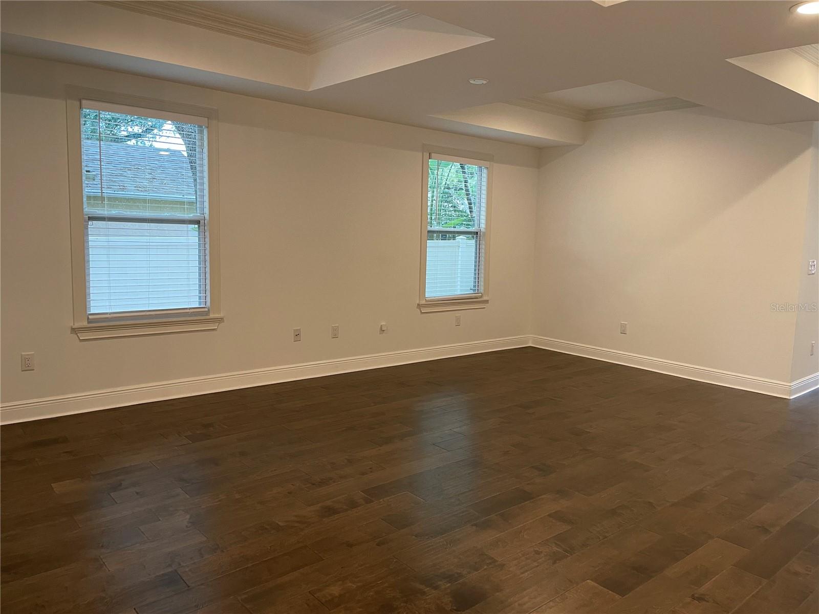Image 12 of 42 For 3110 San Carlos Street 2