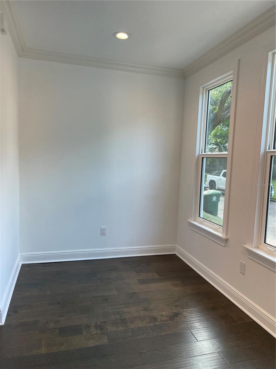 Image 7 of 42 For 3110 San Carlos Street 2