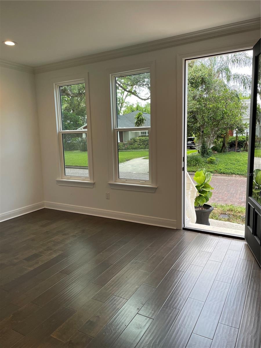Image 8 of 42 For 3110 San Carlos Street 2