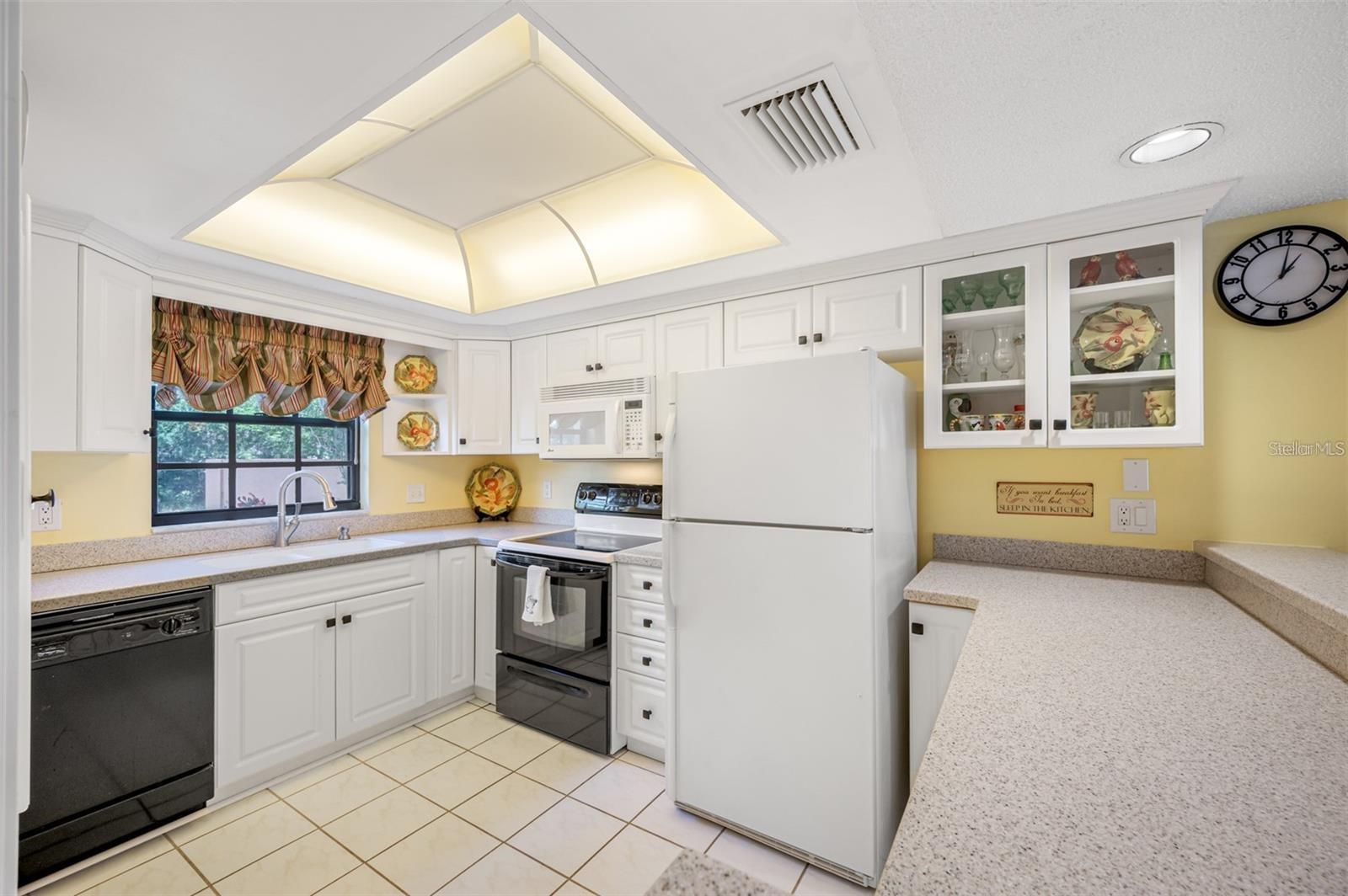 Image 15 of 57 For 12900 Vonn Road B101