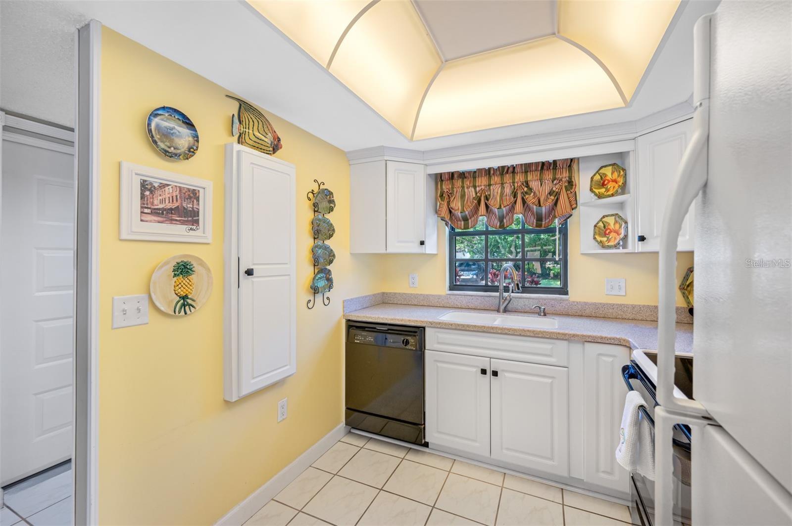 Image 16 of 57 For 12900 Vonn Road B101
