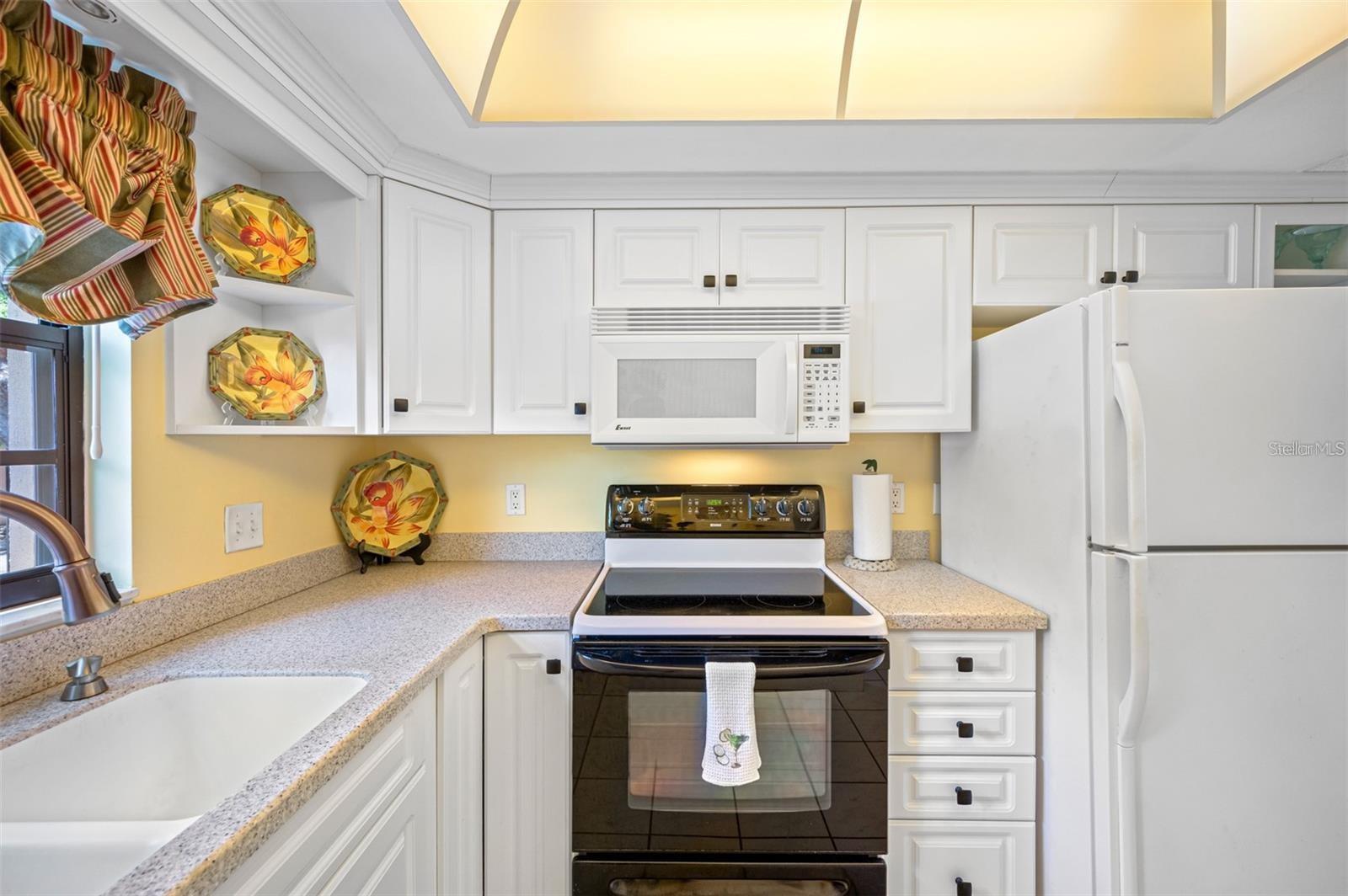 Image 20 of 57 For 12900 Vonn Road B101