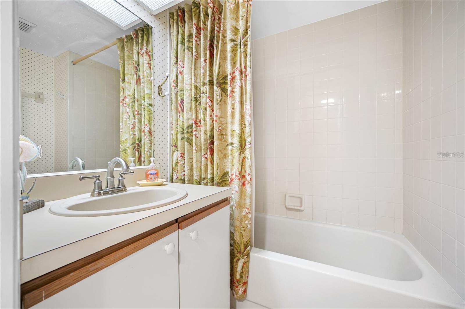Image 32 of 57 For 12900 Vonn Road B101