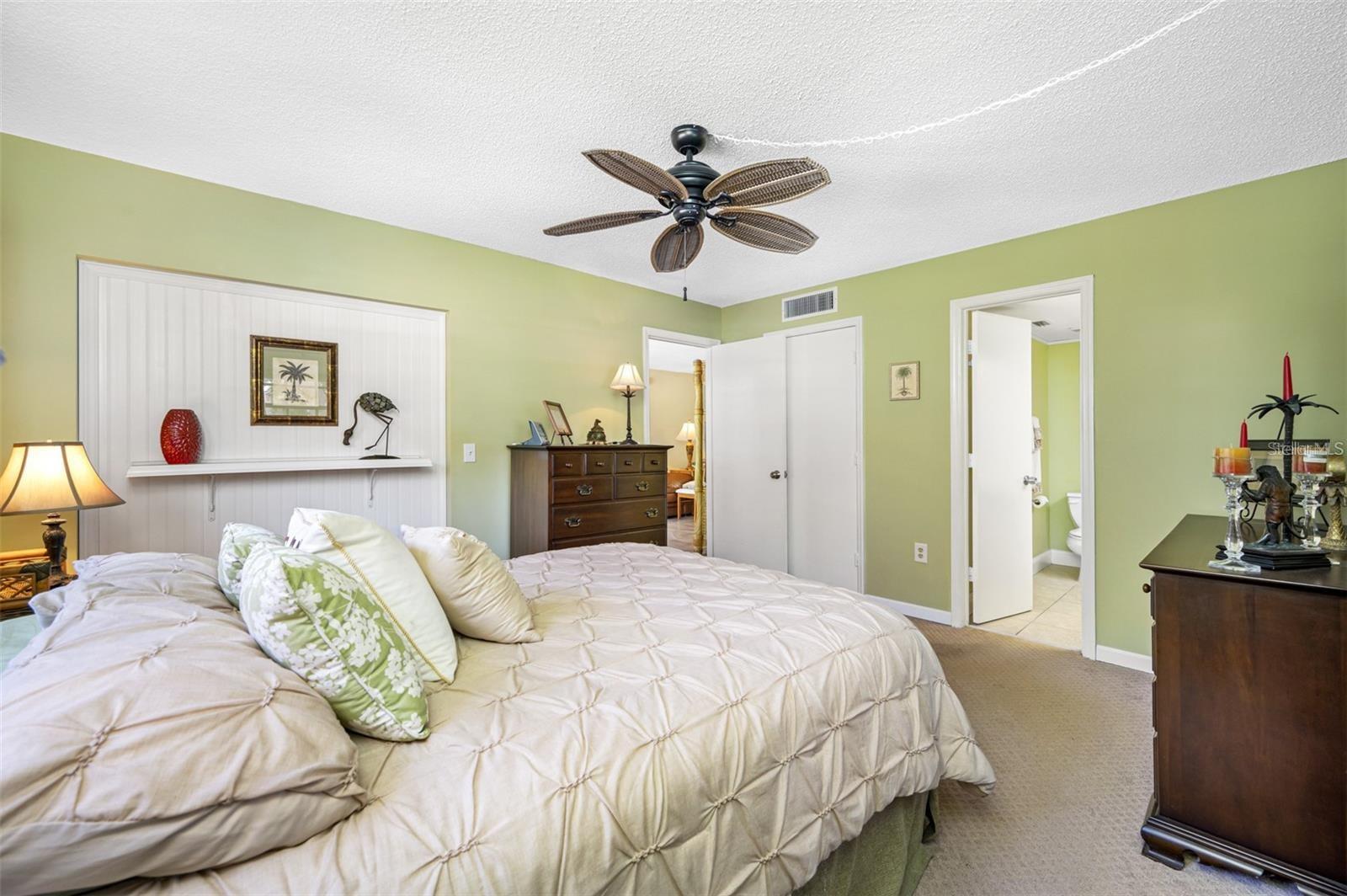 Image 38 of 57 For 12900 Vonn Road B101