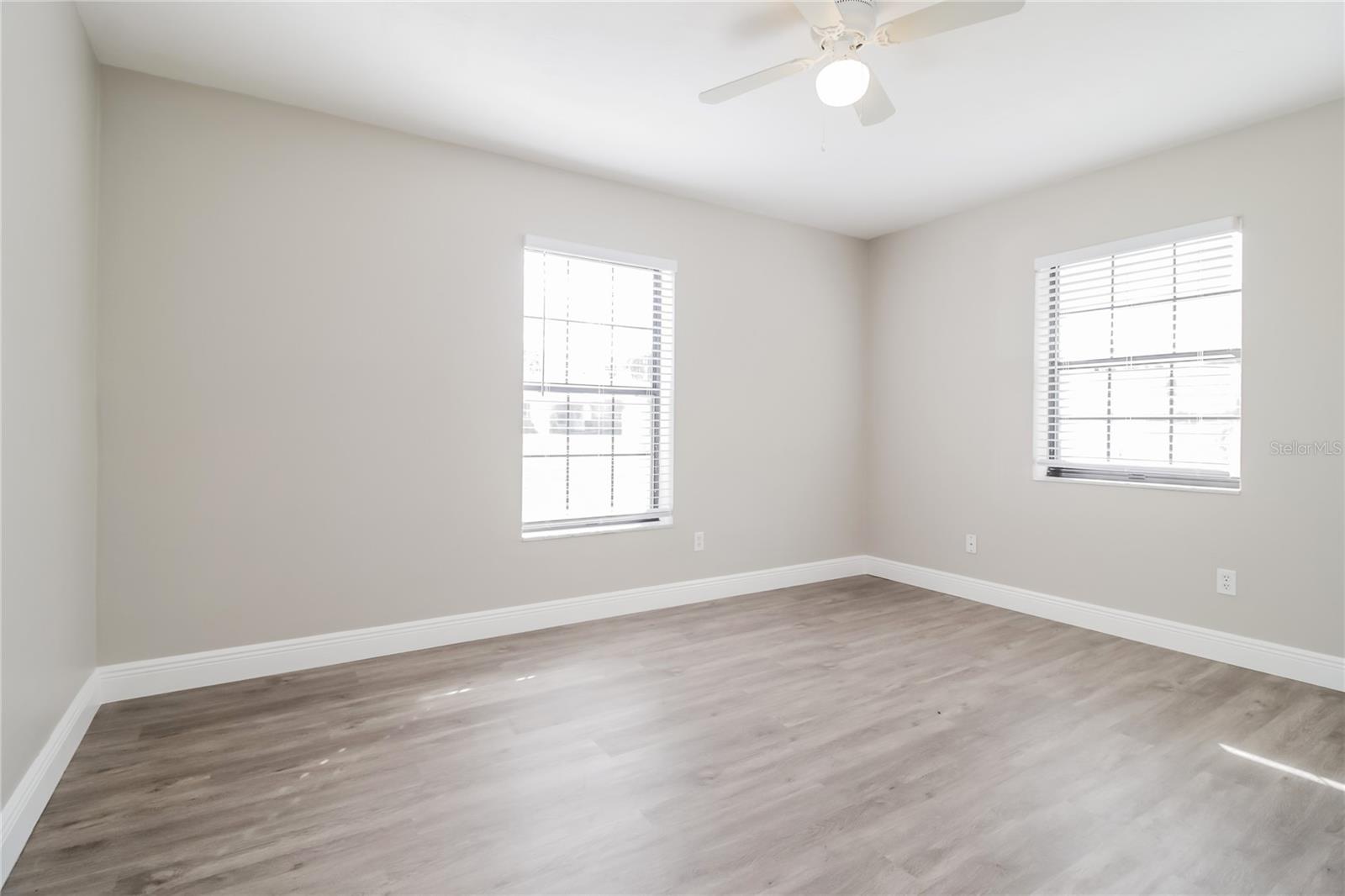 Image 12 of 16 For 1517 Gold Terrace