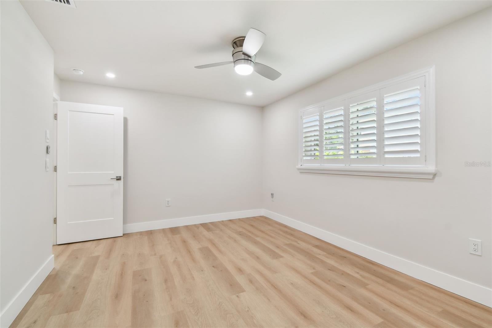 Image 18 of 61 For 4214 Deepwater Lane