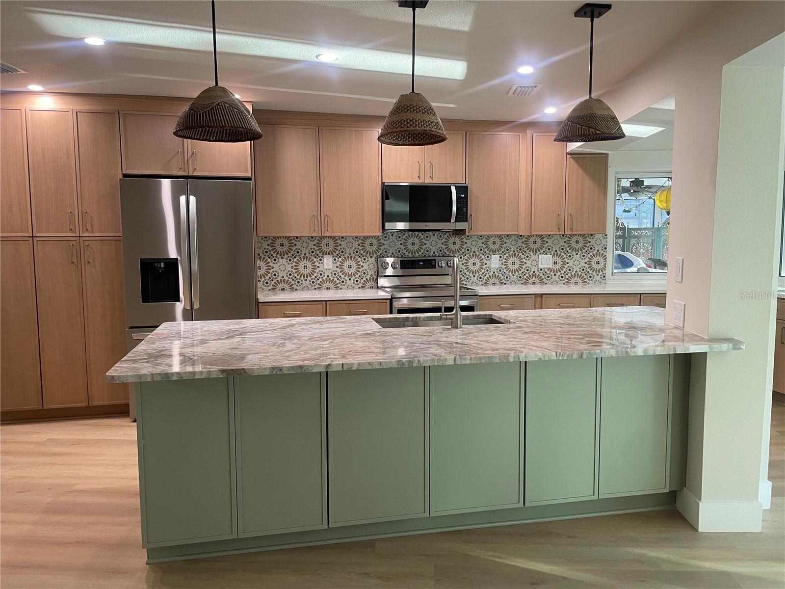 Image 2 of 61 For 4214 Deepwater Lane