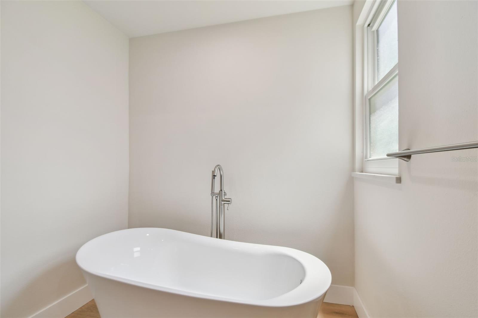 Image 22 of 61 For 4214 Deepwater Lane