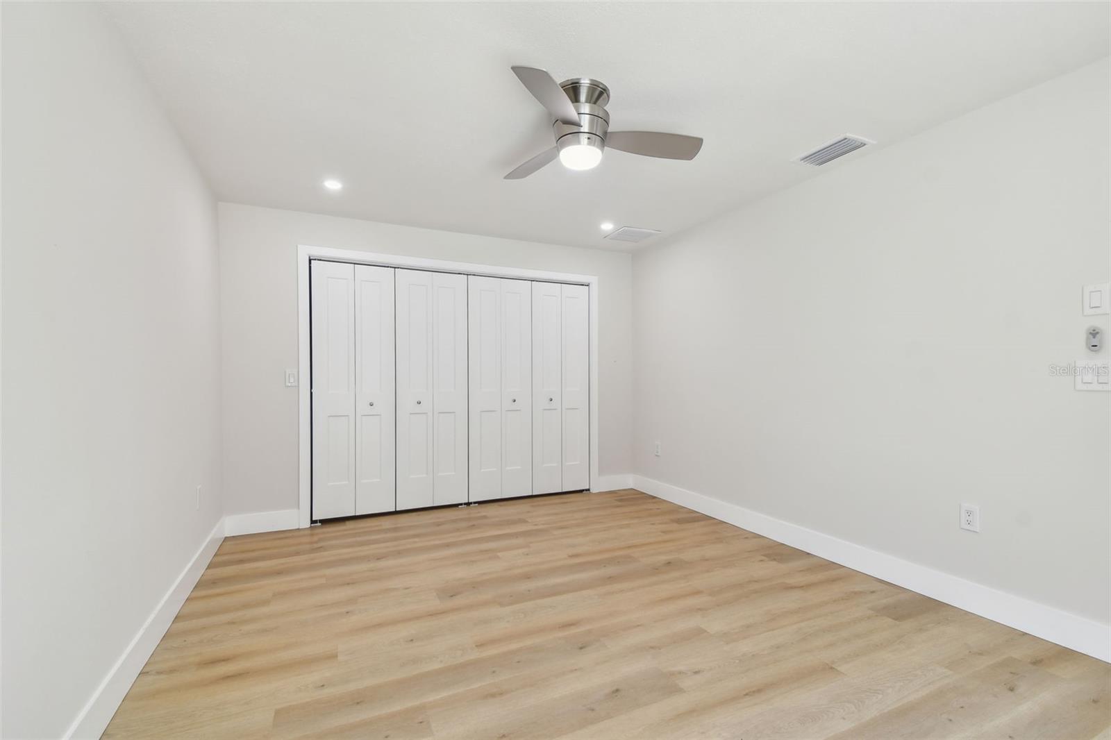 Image 29 of 61 For 4214 Deepwater Lane