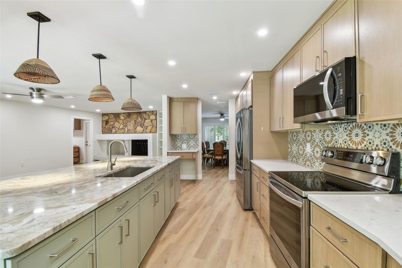 Image 38 of 61 For 4214 Deepwater Lane