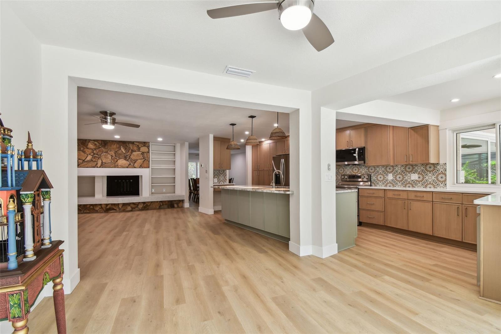 Image 44 of 61 For 4214 Deepwater Lane