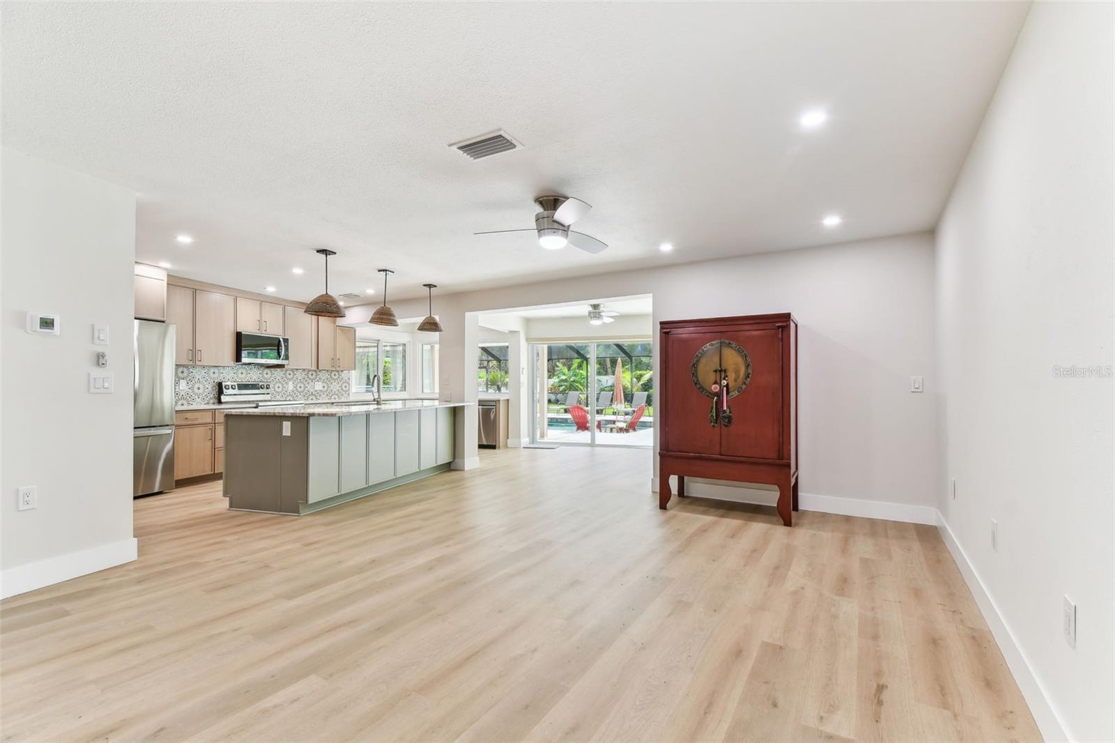 Image 47 of 61 For 4214 Deepwater Lane