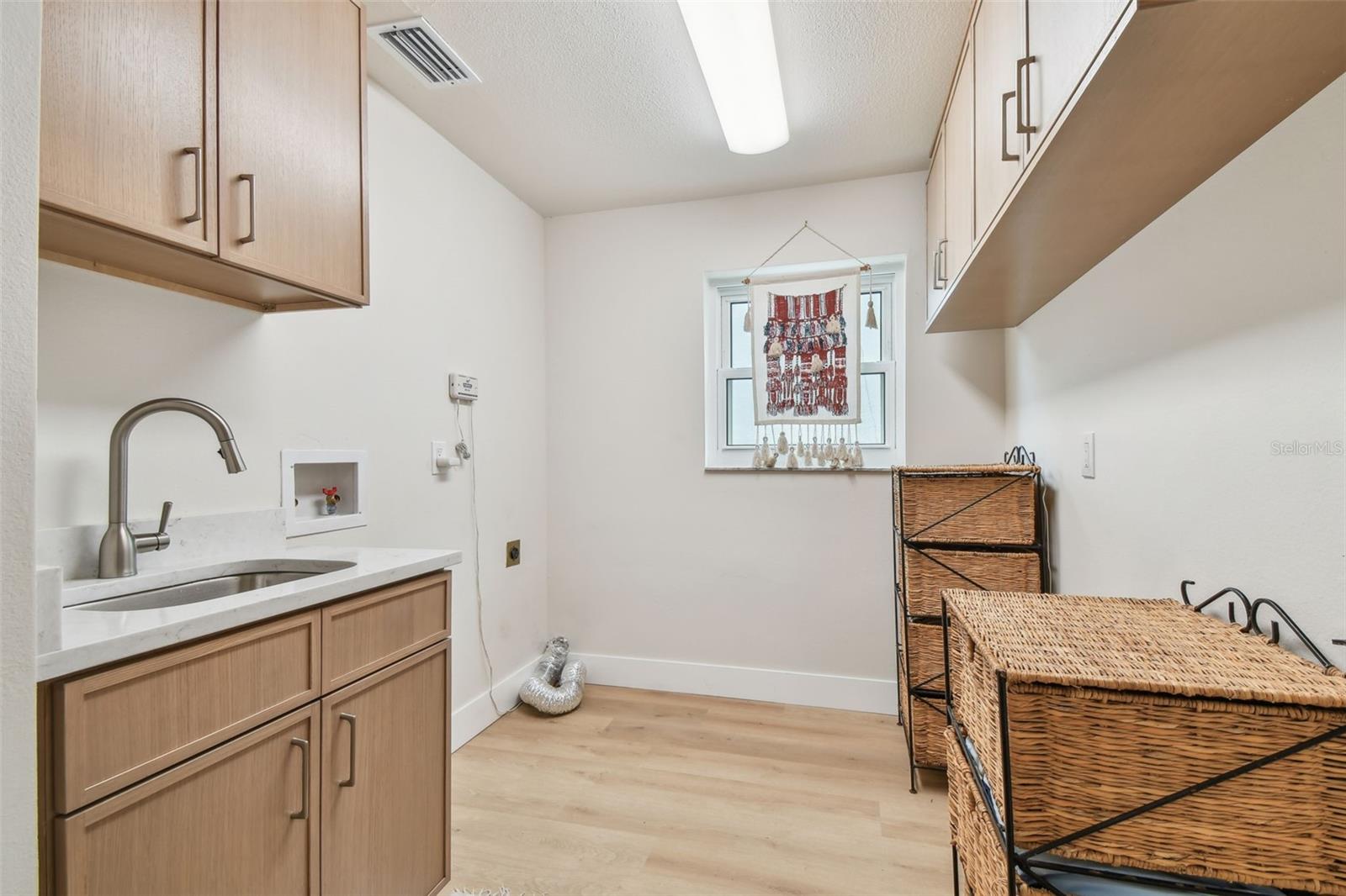 Image 49 of 61 For 4214 Deepwater Lane