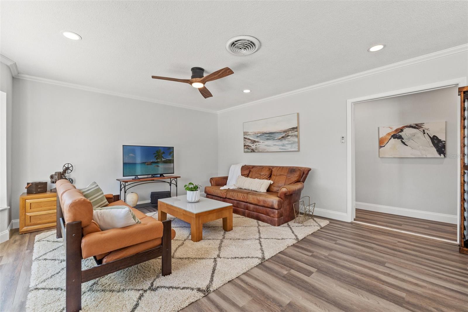 Image 27 of 75 For 2506 Madrid Way S