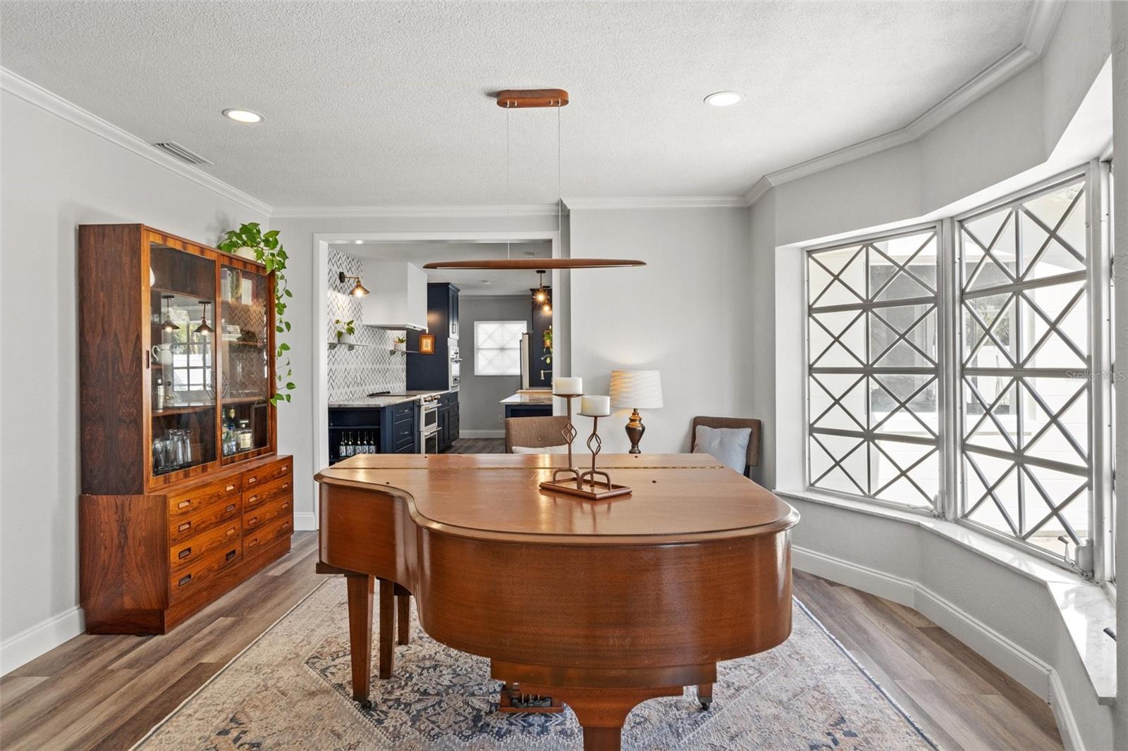 Image 30 of 75 For 2506 Madrid Way S