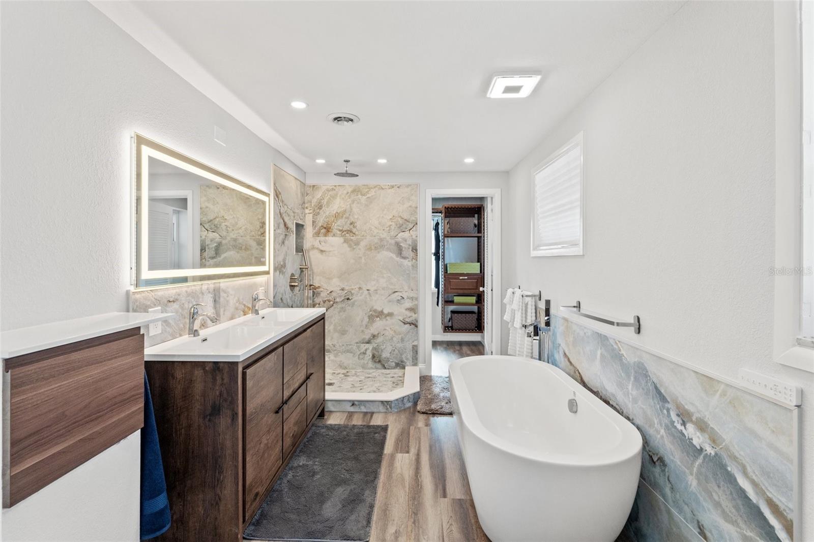 Image 42 of 75 For 2506 Madrid Way S