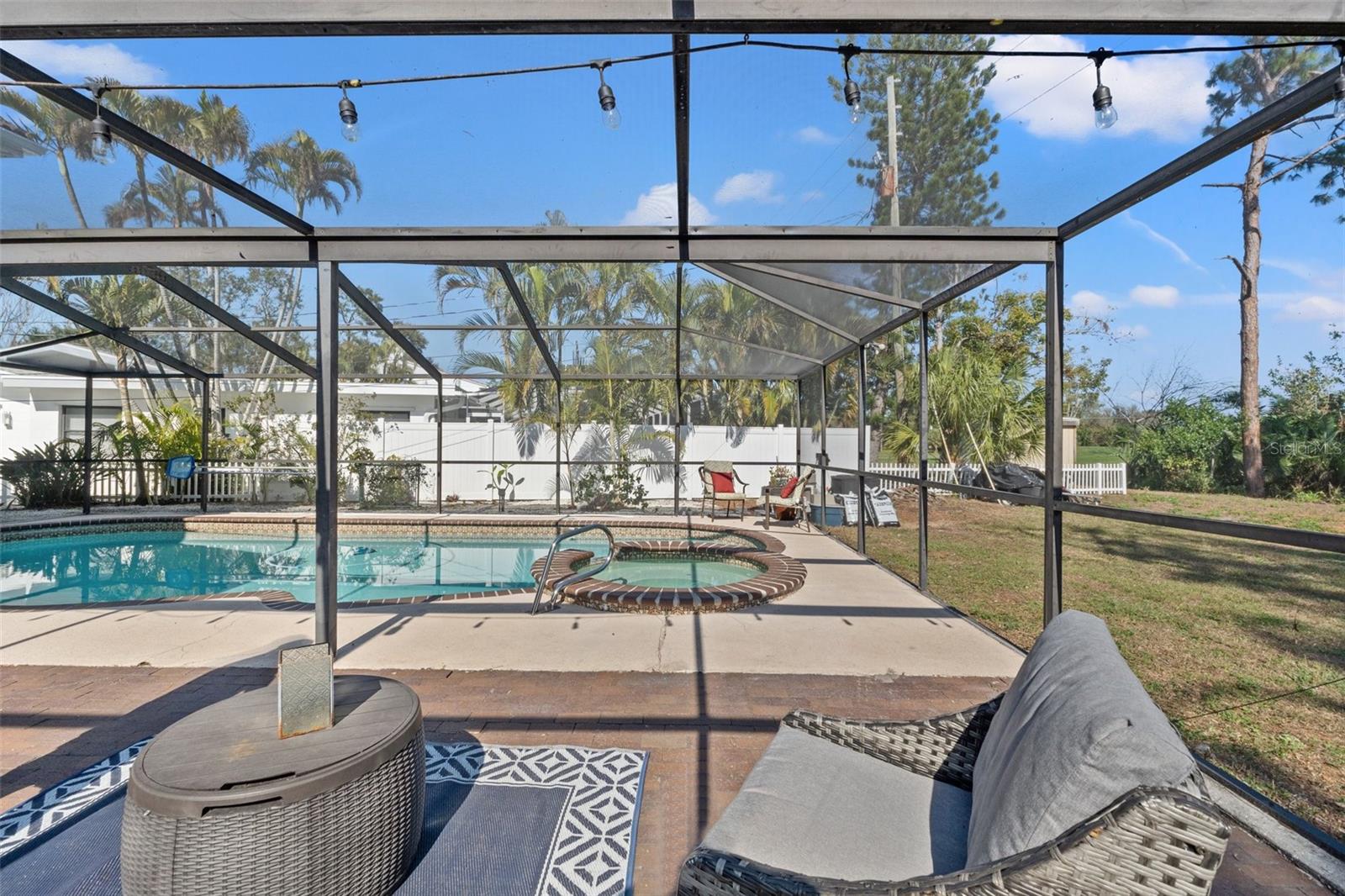 Image 63 of 75 For 2506 Madrid Way S