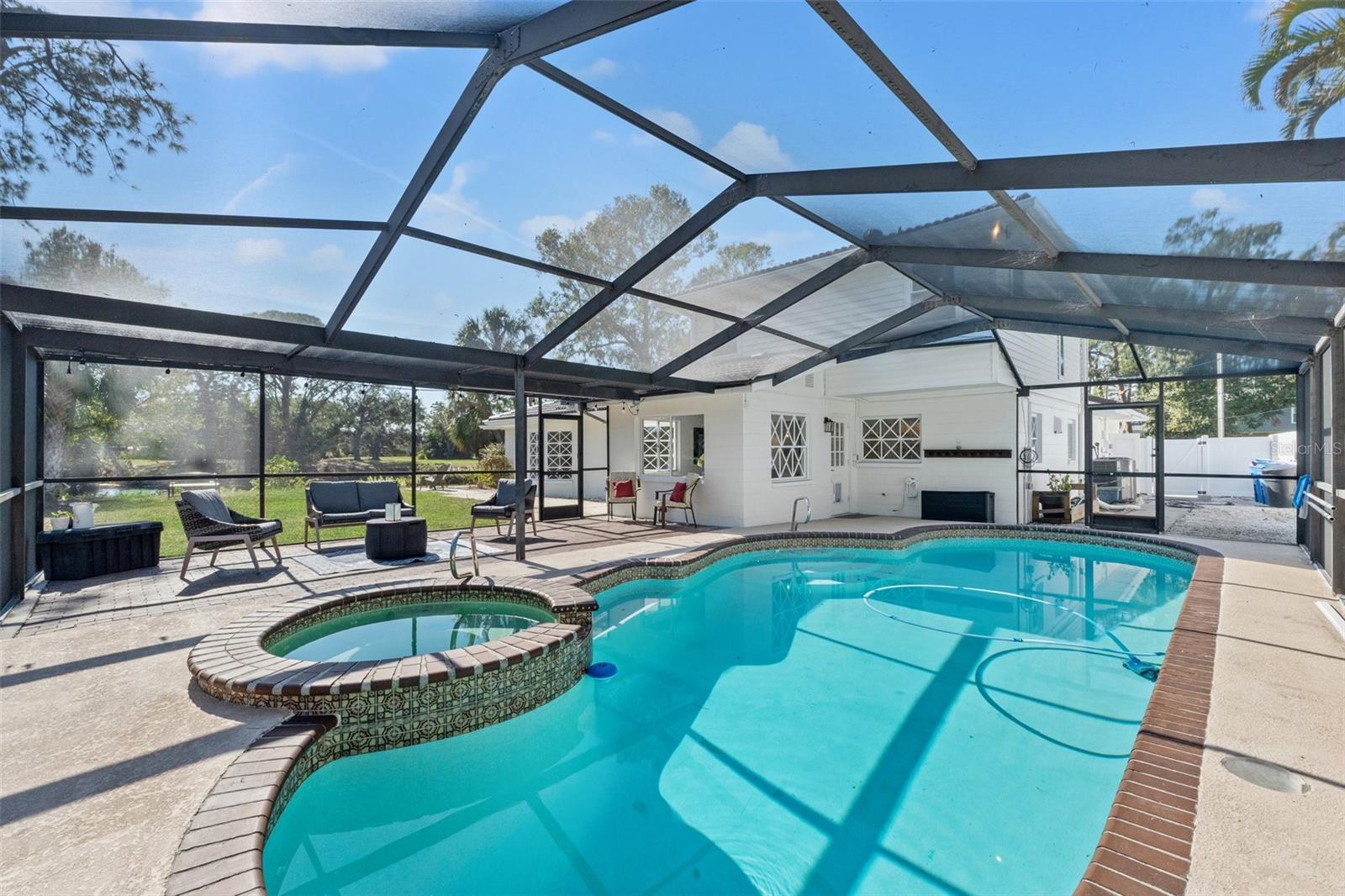 Image 64 of 75 For 2506 Madrid Way S