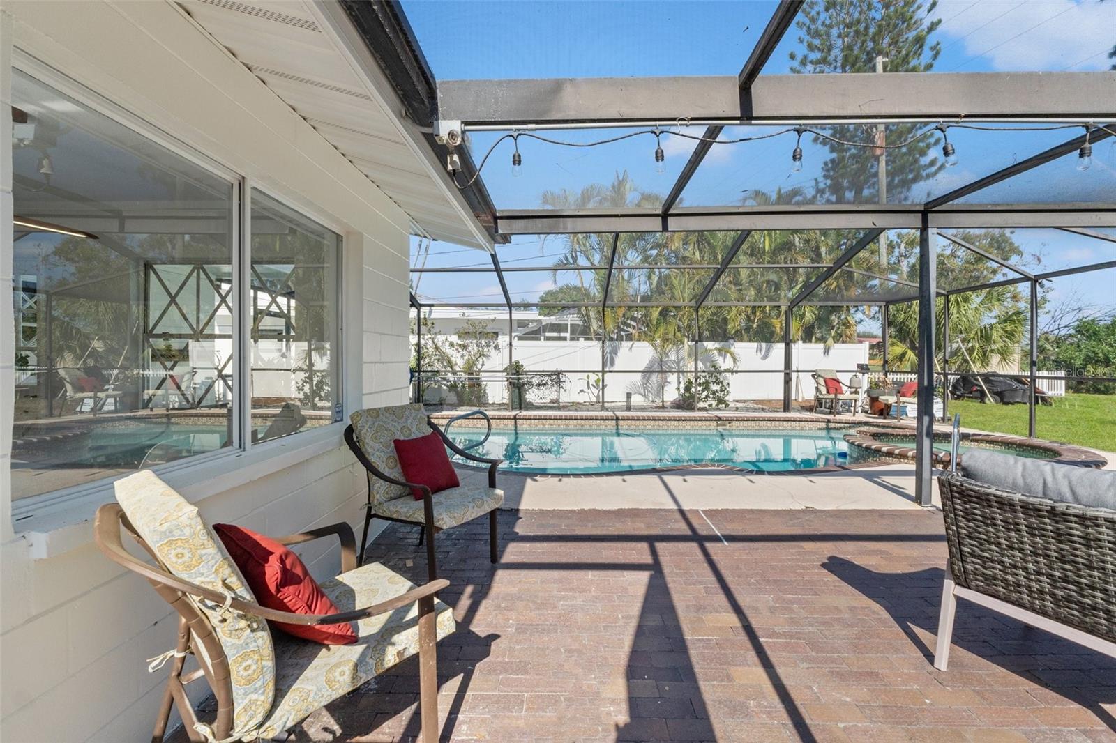 Image 65 of 75 For 2506 Madrid Way S