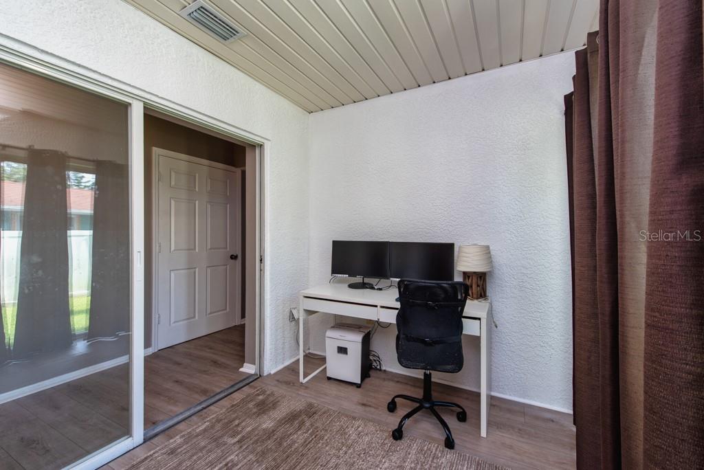 Image 13 of 37 For 12498 143rd Street