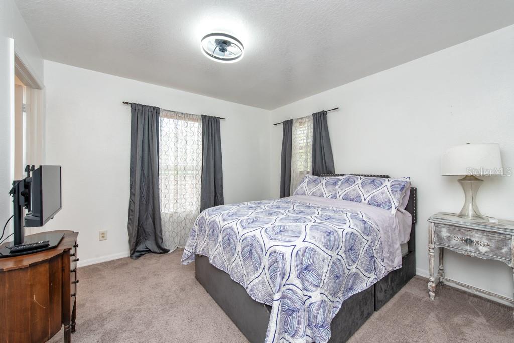 Image 15 of 37 For 12498 143rd Street