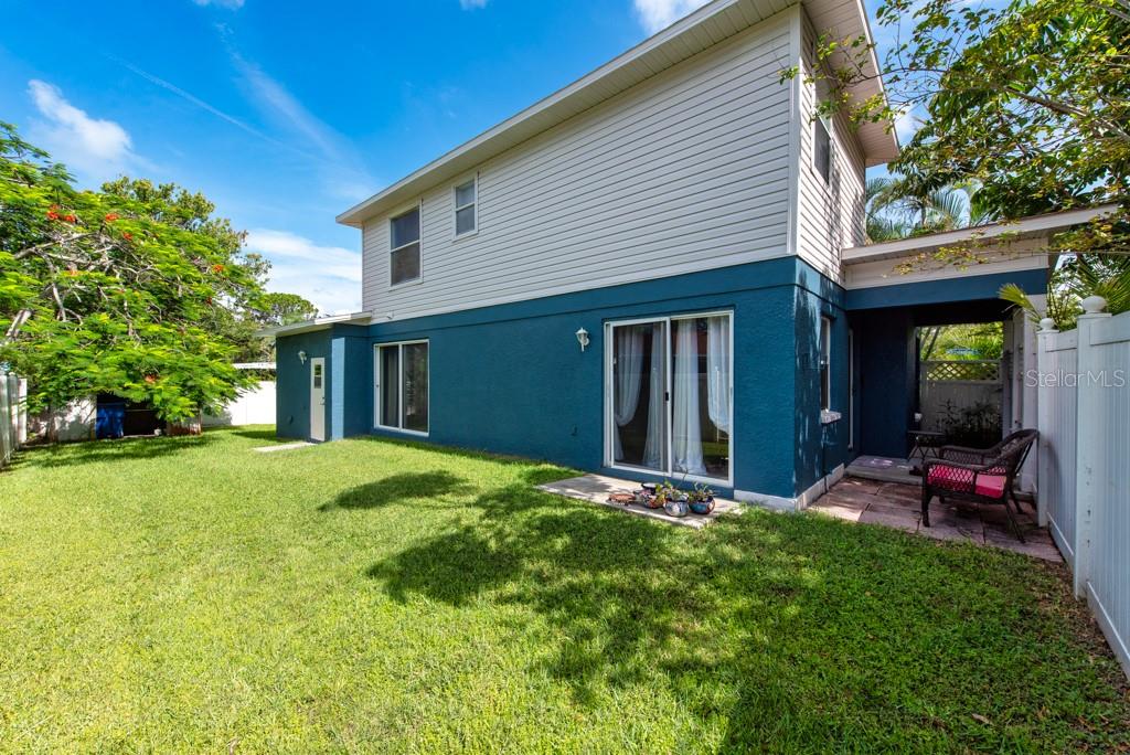 Image 22 of 37 For 12498 143rd Street