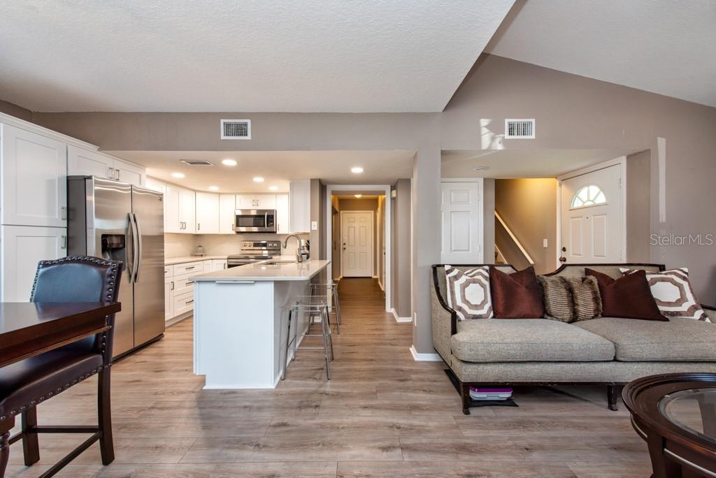 Image 3 of 37 For 12498 143rd Street