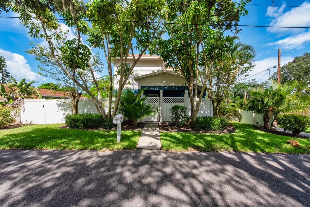 Image 30 of 37 For 12498 143rd Street