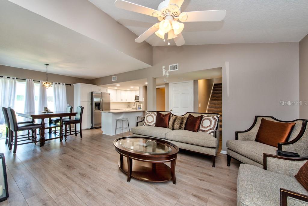 Image 6 of 37 For 12498 143rd Street