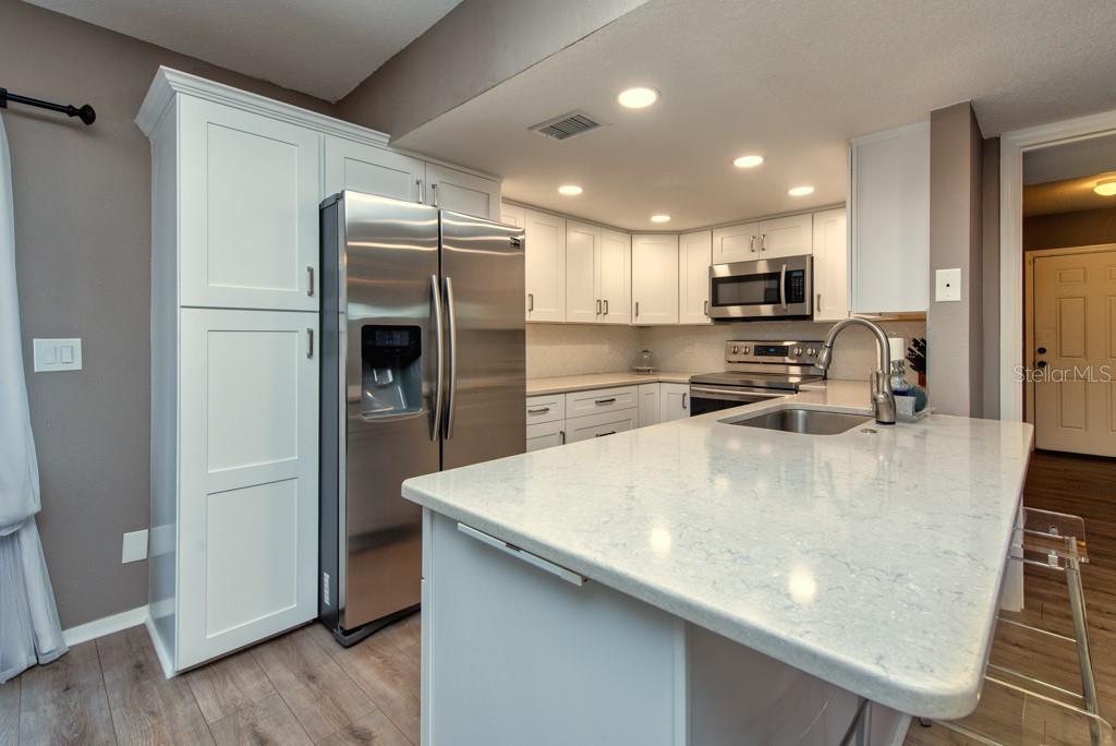 Image 8 of 37 For 12498 143rd Street
