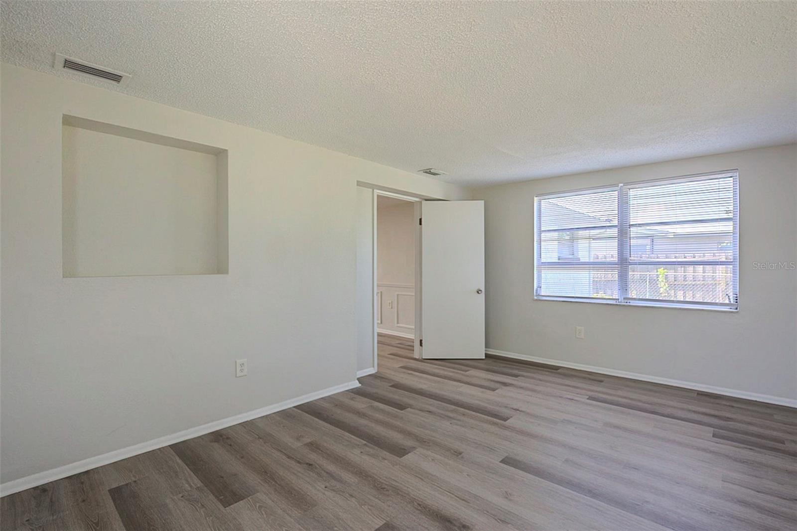 Image 13 of 38 For 11641 Scallop Drive