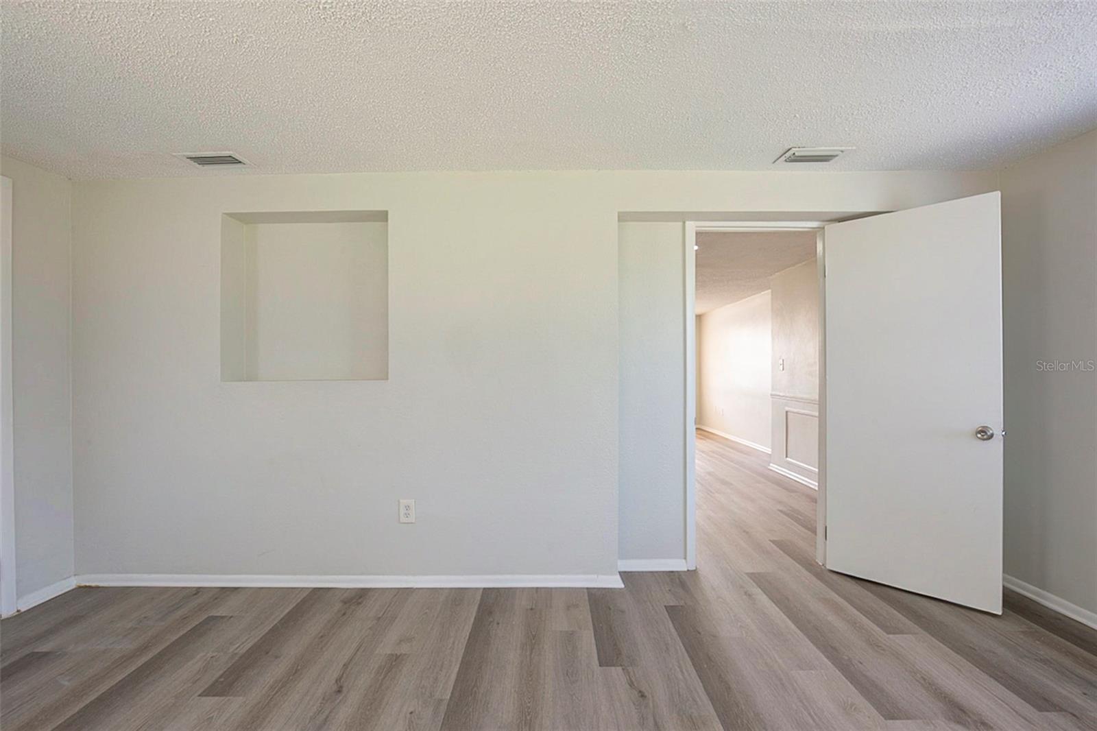 Image 19 of 38 For 11641 Scallop Drive