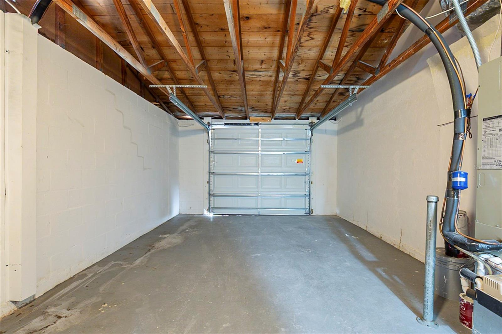 Image 35 of 38 For 11641 Scallop Drive