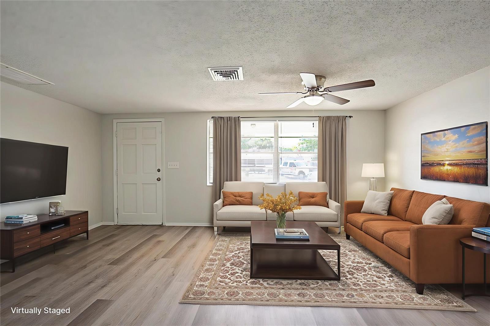Image 4 of 38 For 11641 Scallop Drive
