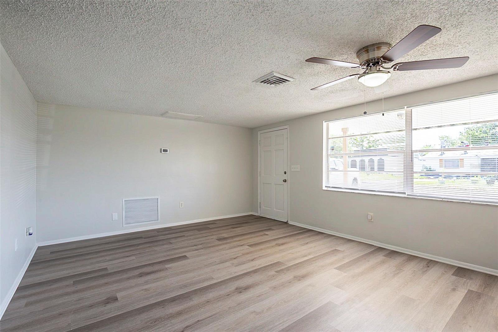 Image 6 of 38 For 11641 Scallop Drive