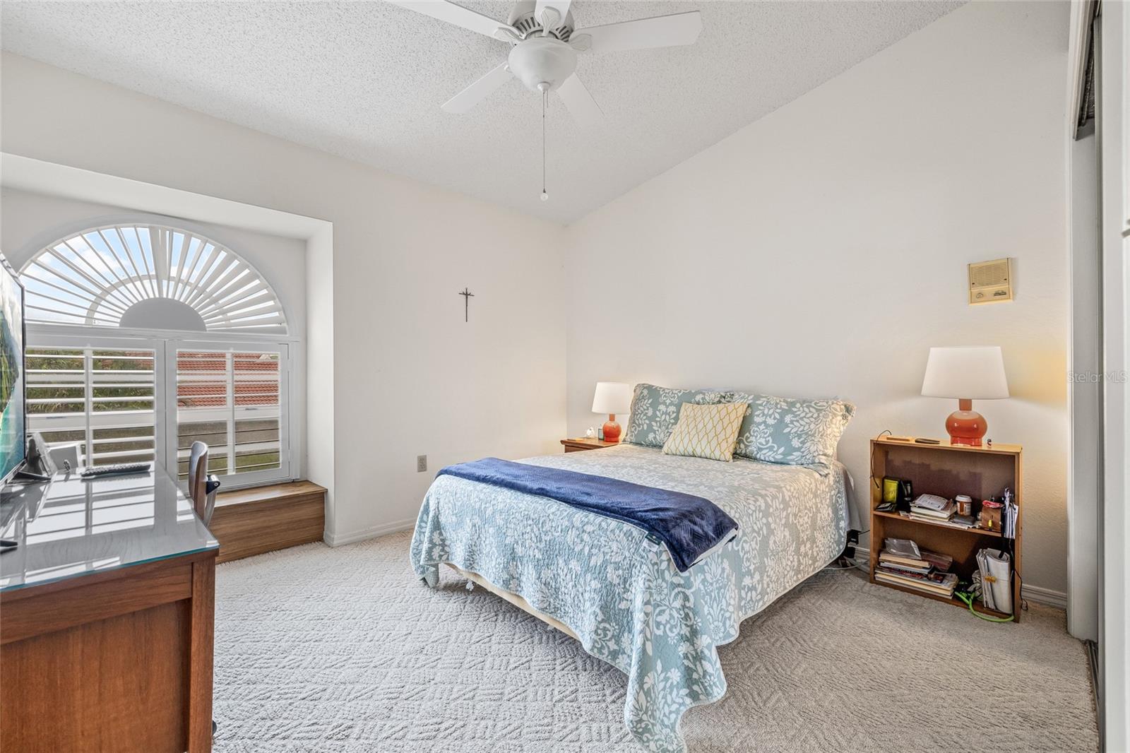 Image 12 of 47 For 699 Malta Court Ne