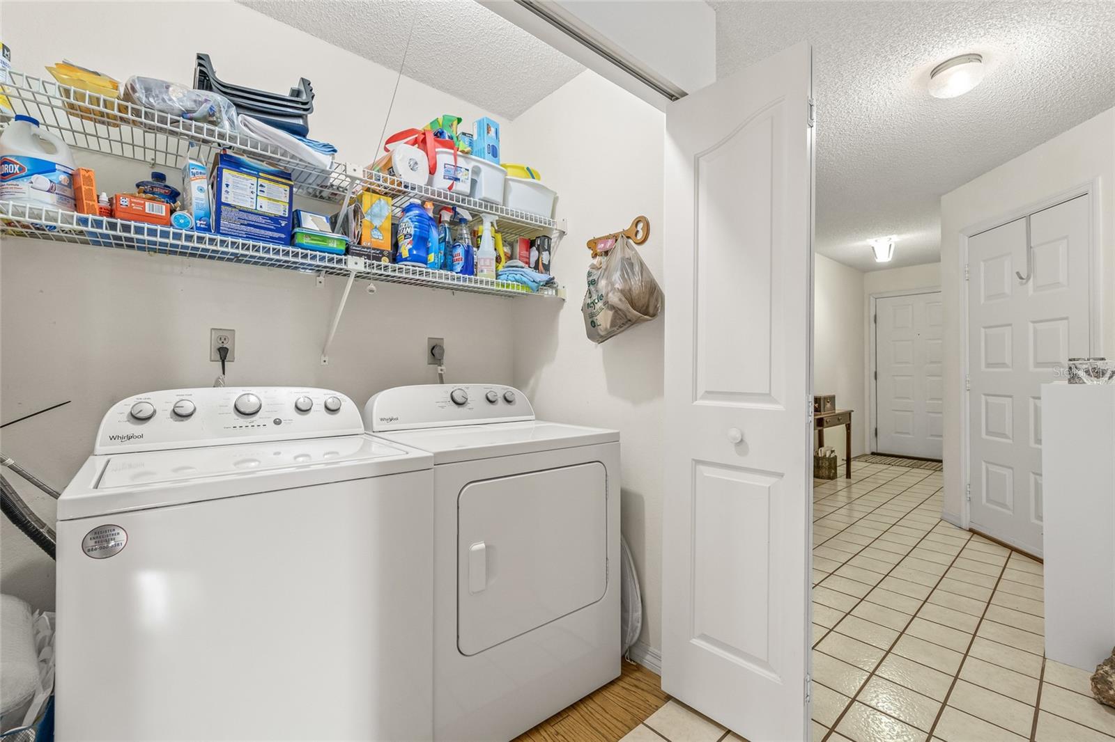 Image 30 of 47 For 699 Malta Court Ne