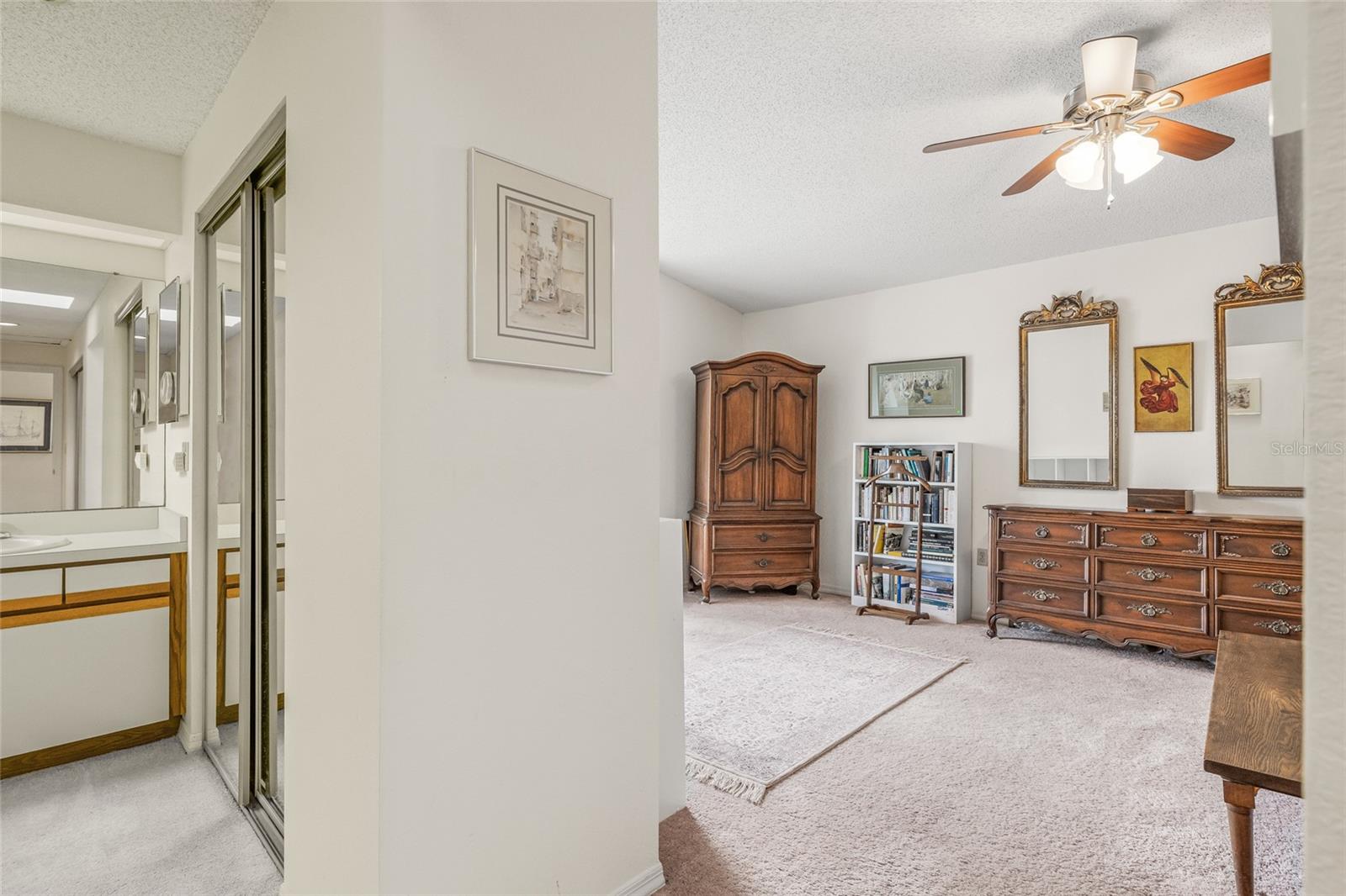 Image 32 of 47 For 699 Malta Court Ne
