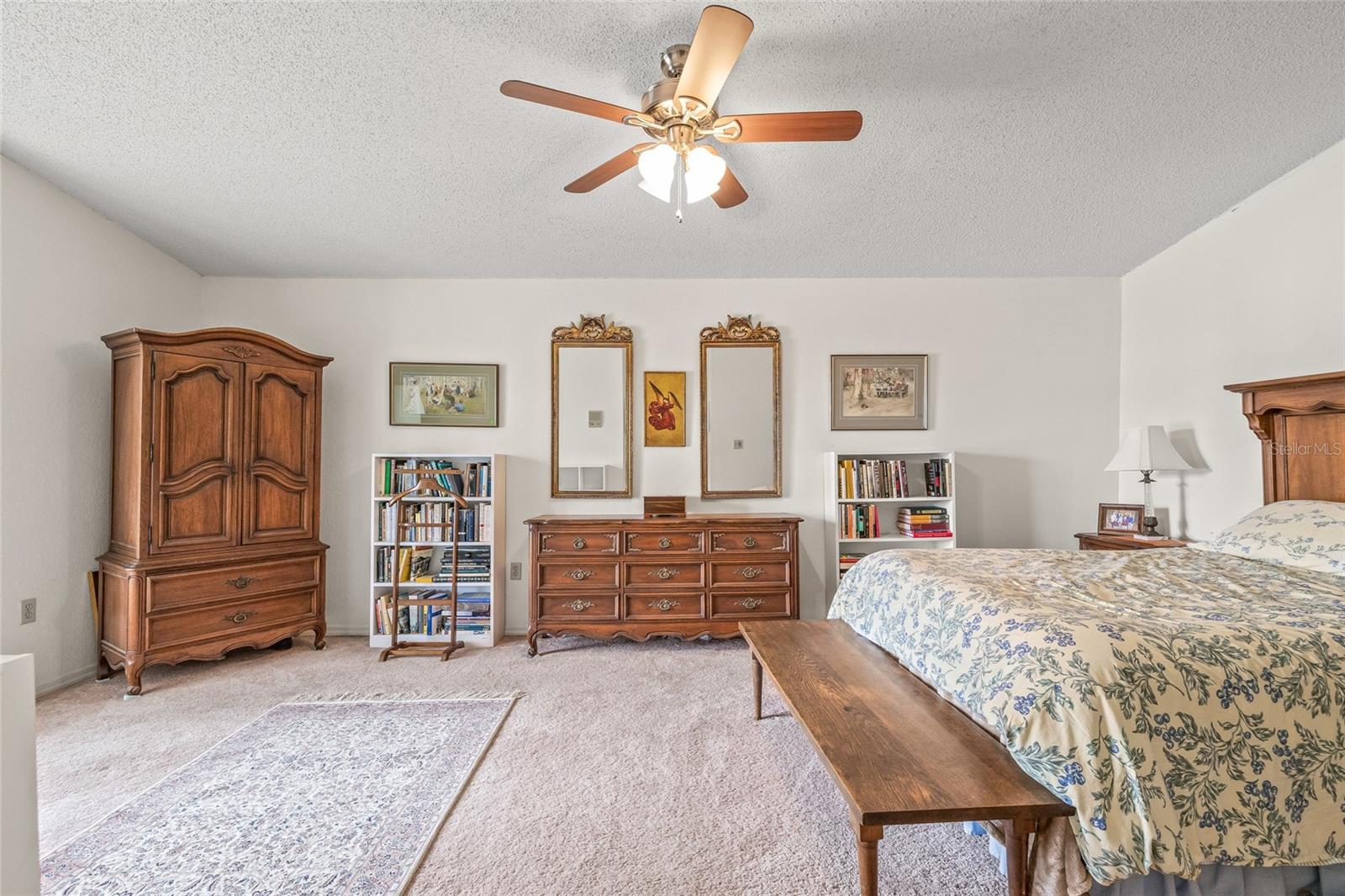 Image 33 of 47 For 699 Malta Court Ne