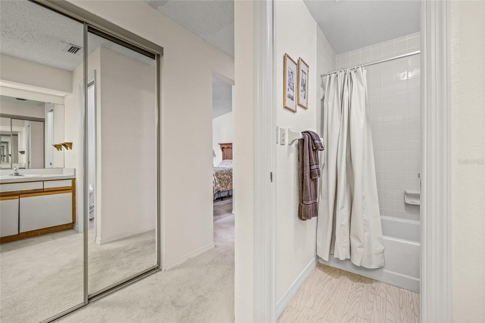 Image 37 of 47 For 699 Malta Court Ne