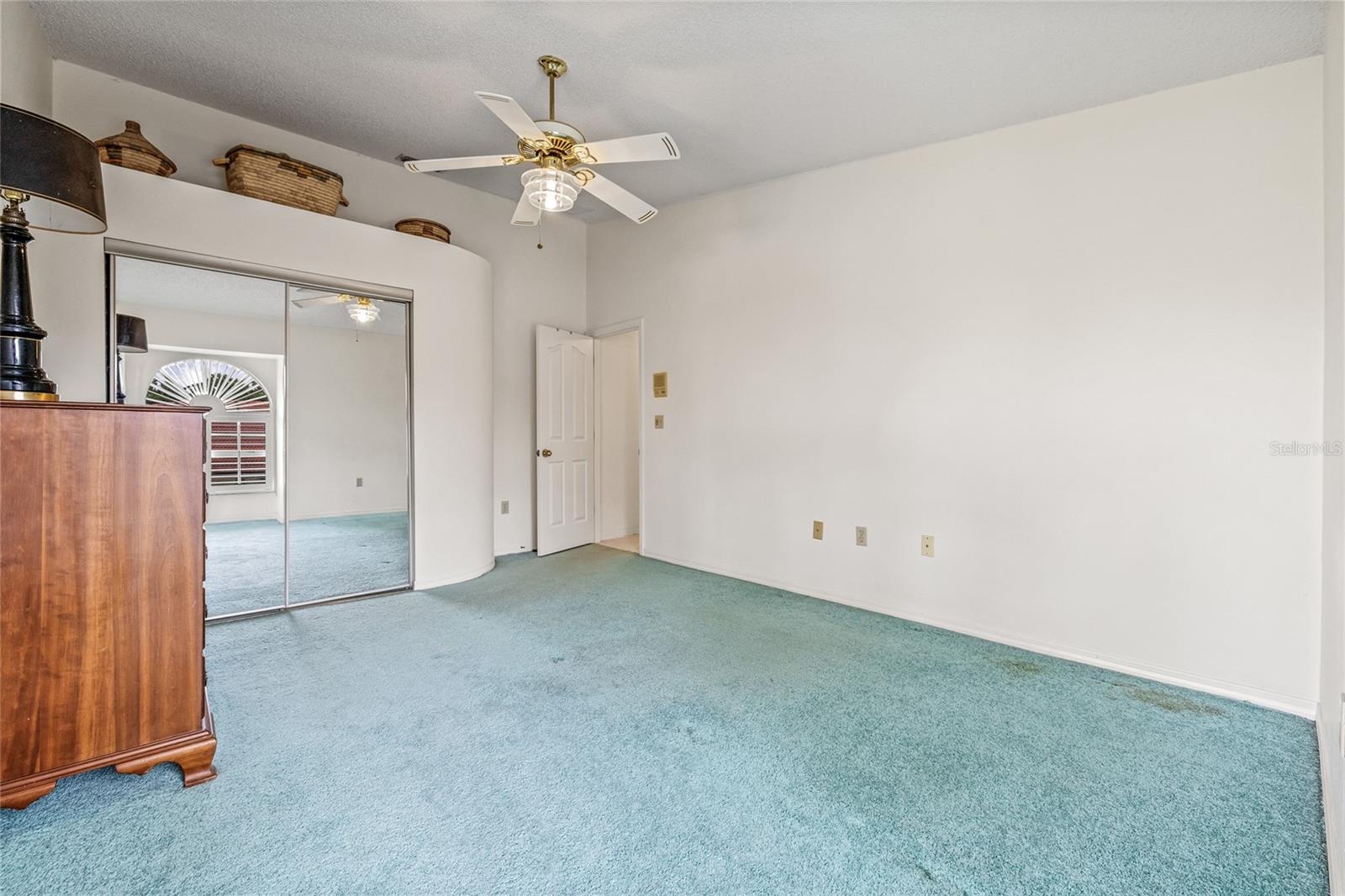 Image 42 of 47 For 699 Malta Court Ne