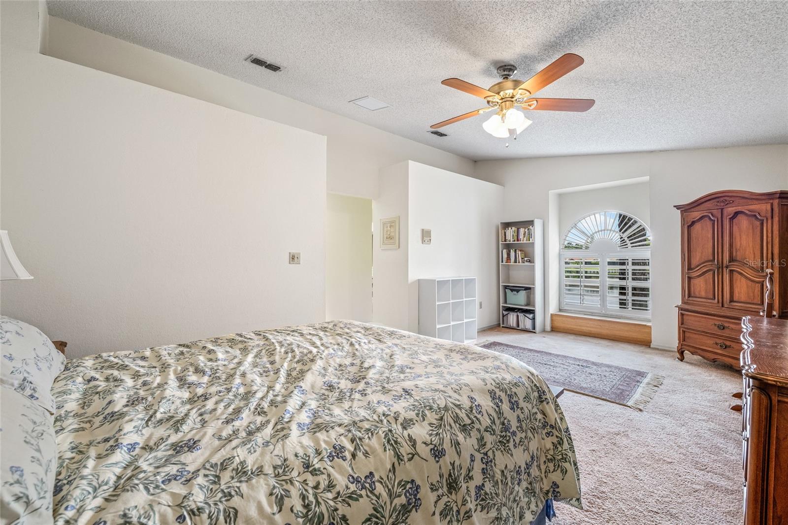 Image 7 of 47 For 699 Malta Court Ne
