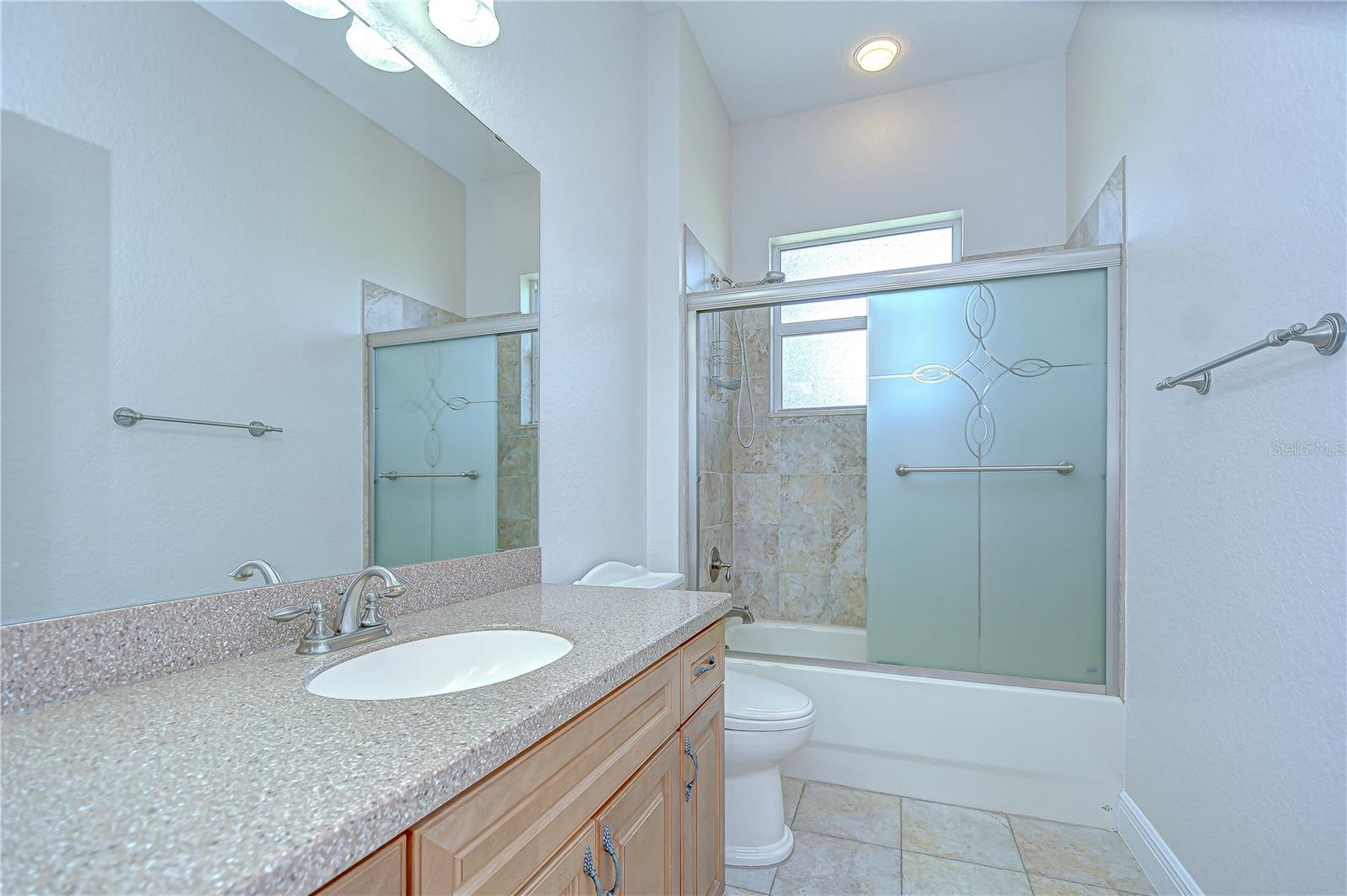 Listing photo id 27 for 918 John Cressler Drive