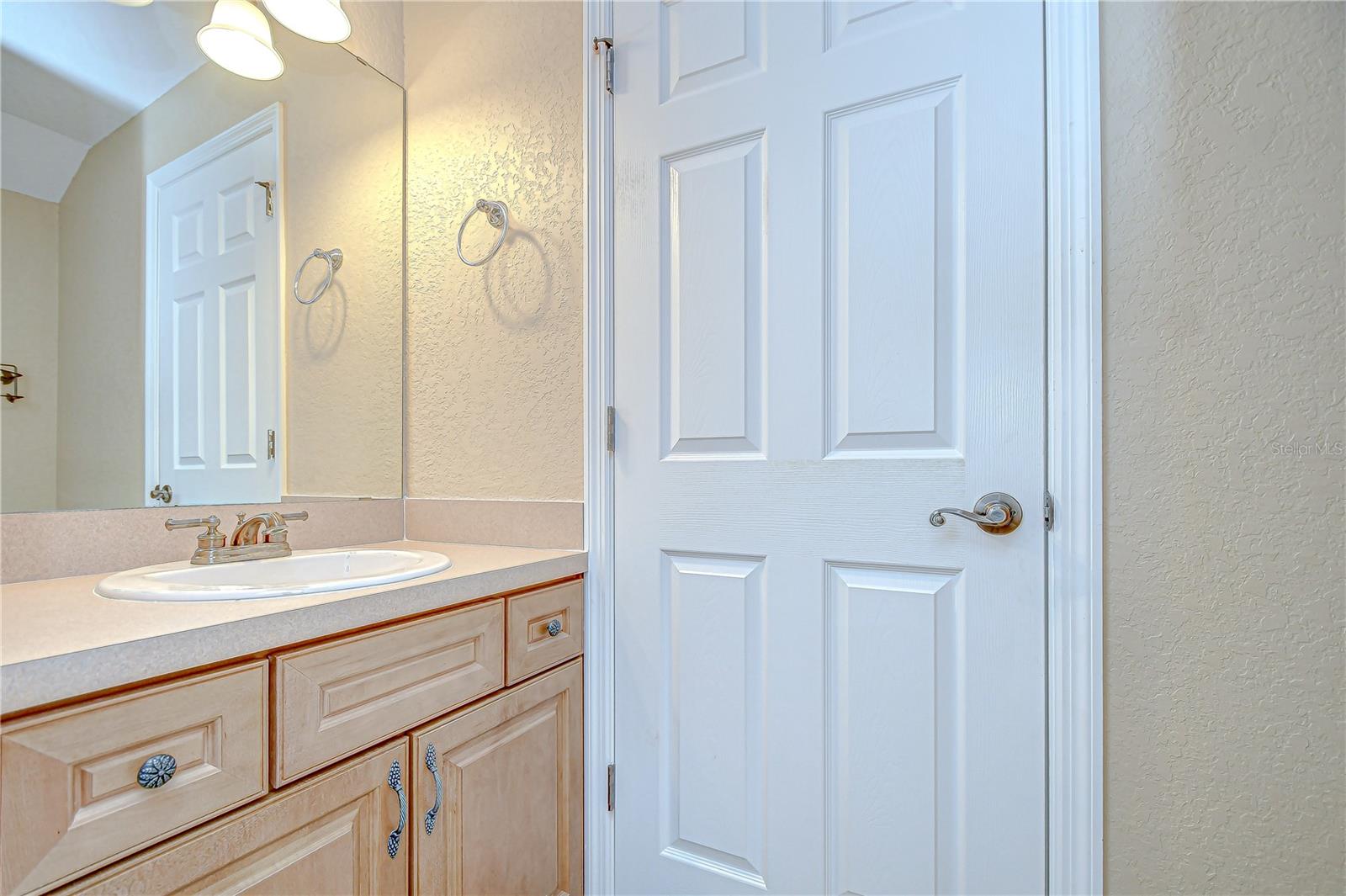 Listing photo id 33 for 918 John Cressler Drive
