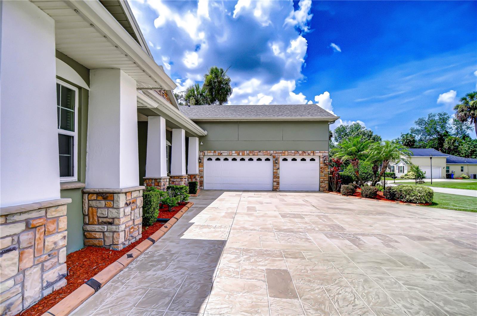 Listing photo id 47 for 918 John Cressler Drive