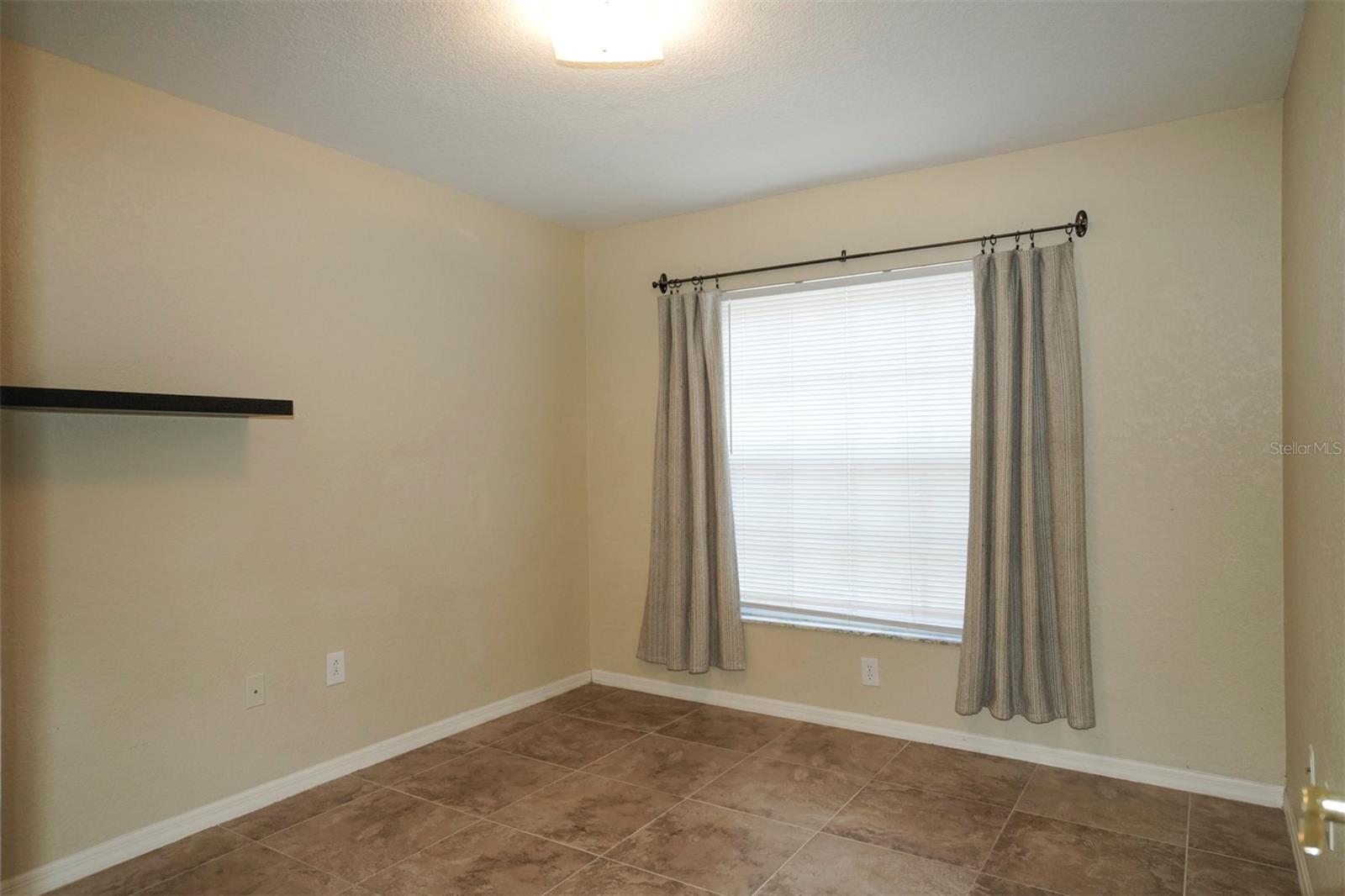 Image 11 of 35 For 5136 Sterling Manor Drive